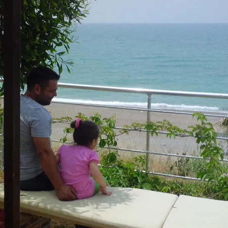 Mavi Cennet Caravan 캠프장 Kızılot