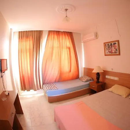 Mavi Cennet Caravan Campsite Kizilot